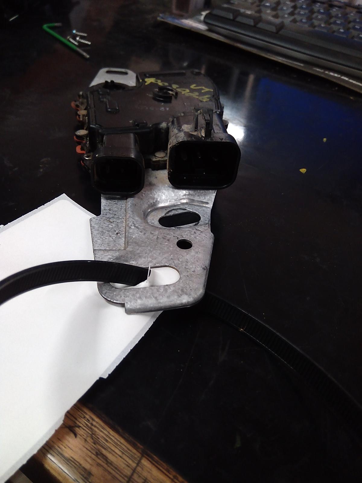 1999 HOLDEN COMMODORE AUTO INHIBITOR SWTCH Narrandera Auto Wreckers