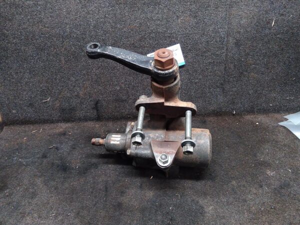 1996 TOYOTA HILUX STEERING BOX/RACK