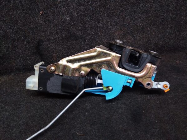 2005 HOLDEN COMMODORE DOOR/BOOT/GATE LOCK