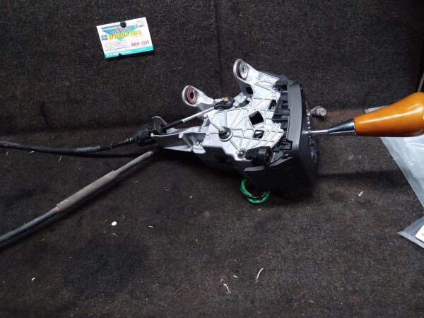 2006 LEXUS RX SERIES GEAR STICK/SHIFTER