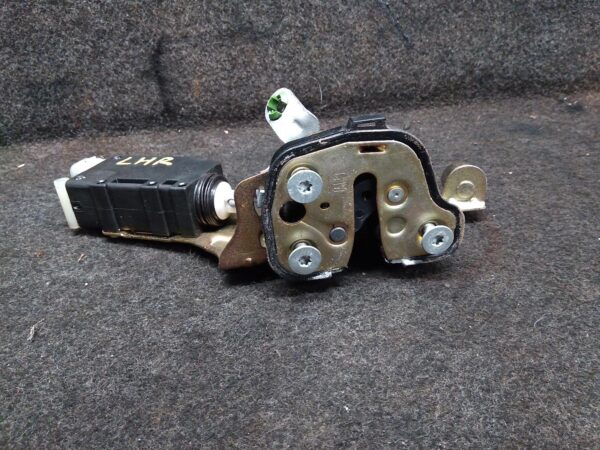 2005 HOLDEN COMMODORE DOOR/BOOT/GATE LOCK