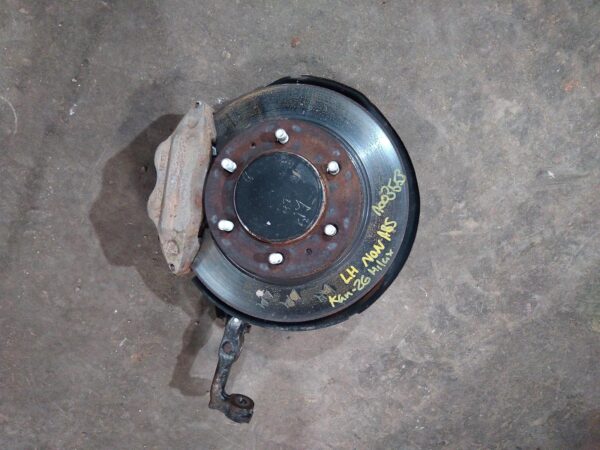 2011 TOYOTA HILUX Left Front Hub Assembly
