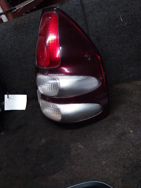 2005 TOYOTA PRADO RIGHT TAILLIGHT