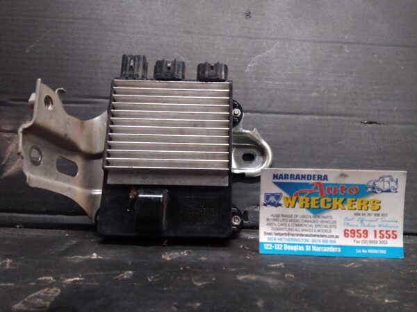 2013 TOYOTA HILUX Ecu