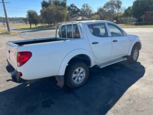 2014 MITSUBISHI TRITON REAR DRIVE SHAFT