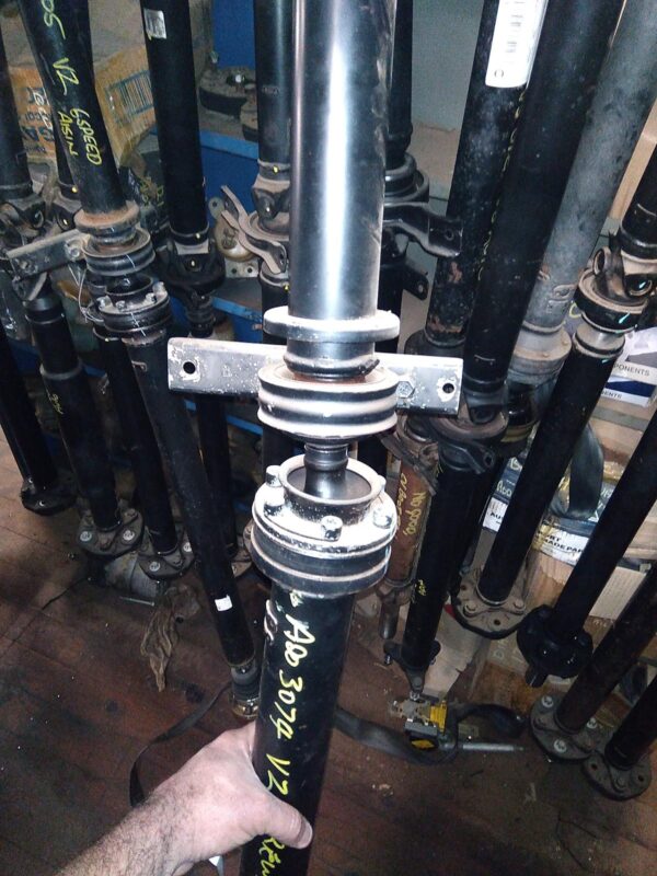 2005 HOLDEN CREWMAN REAR DRIVE SHAFT