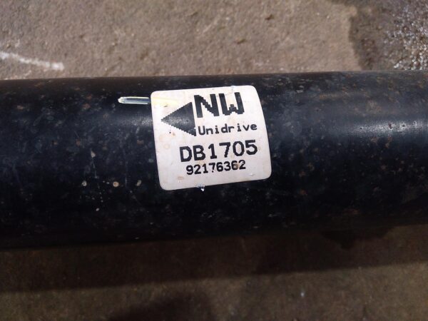 2005 HOLDEN COMMODORE REAR DRIVE SHAFT