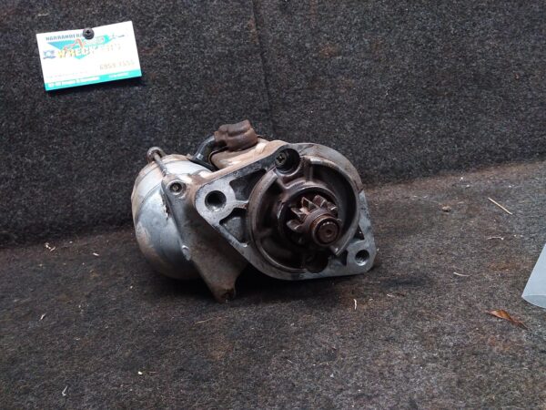 2011 TOYOTA HILUX STARTER