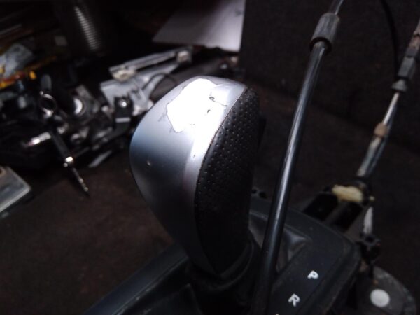 2010 FORD FALCON Gear Stick/Shifter
