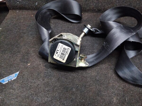 2005 HOLDEN COMMODORE SEATBELT/STALK