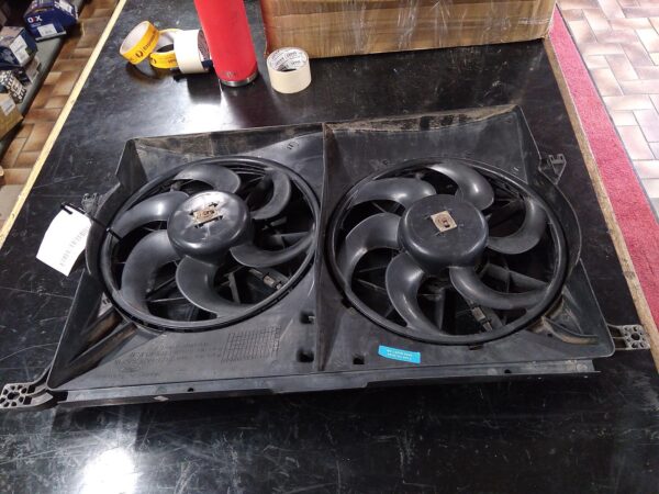2005 FORD TERRITORY FAN