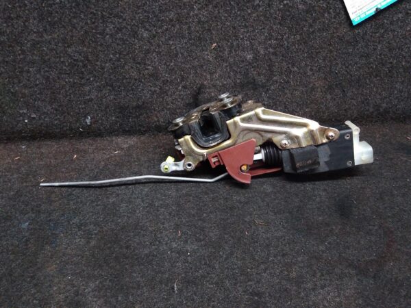 2005 HOLDEN COMMODORE DOOR/BOOT/GATE LOCK