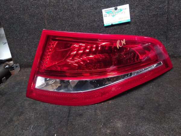 2010 FORD FALCON Right Taillight