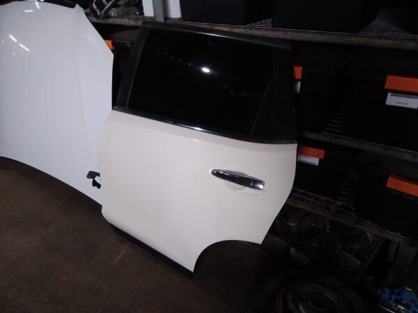 2016 NISSAN XTRAIL Left Rear Door/Sliding