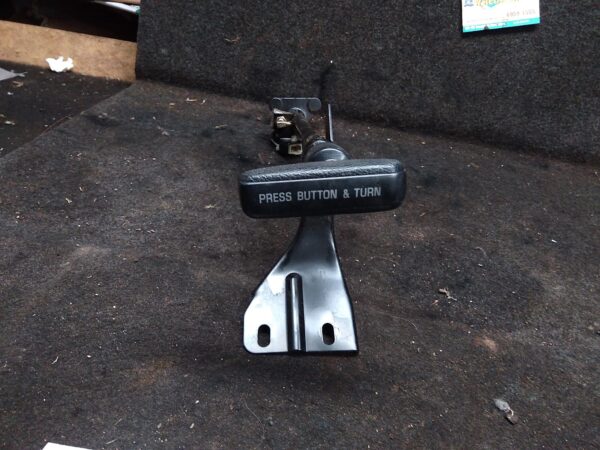 1996 TOYOTA HILUX HANDBRAKE LEVER