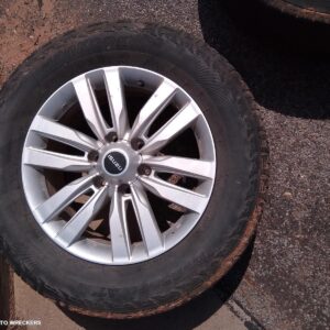 2019 ISUZU MU-X Wheel Mag