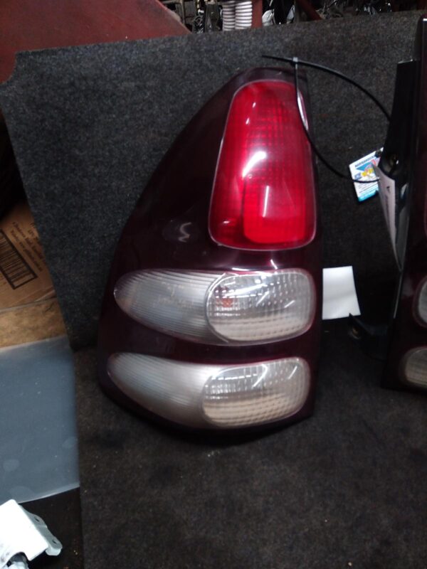 2005 TOYOTA PRADO LEFT TAILLIGHT
