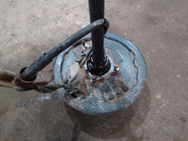 2014 TOYOTA HILUX AXLE
