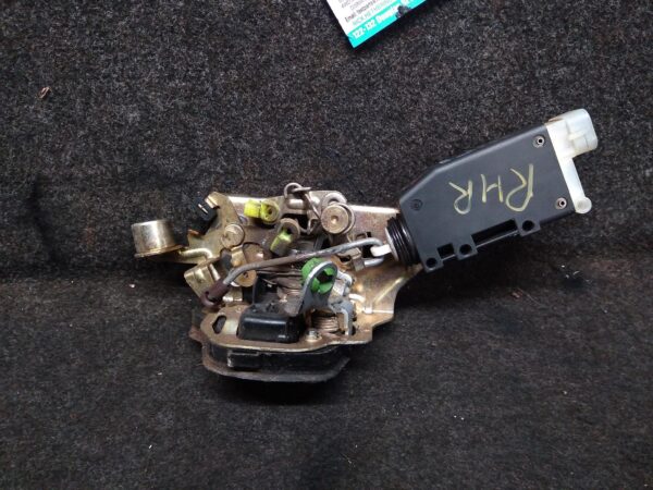 2005 HOLDEN COMMODORE DOOR/BOOT/GATE LOCK