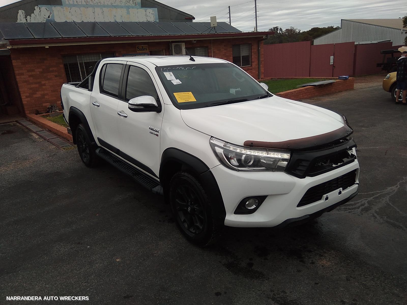 2017 TOYOTA HILUX Steering Column