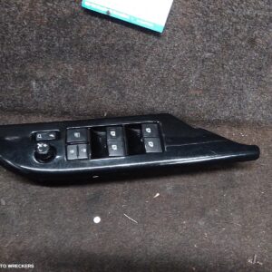 2017 TOYOTA HILUX Pwr Dr Wind Switch