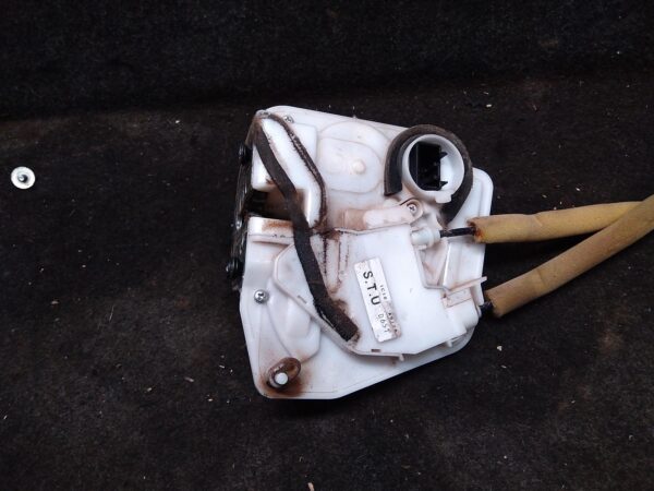 2011 MAZDA 2 DOOR/BOOT/GATE LOCK