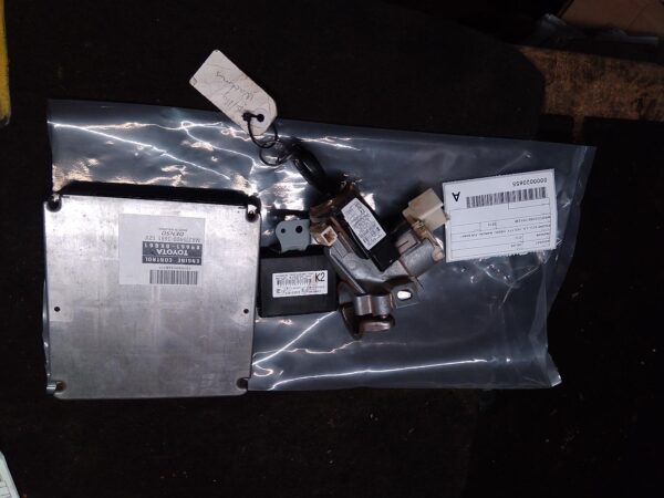 2014 TOYOTA HILUX ECU