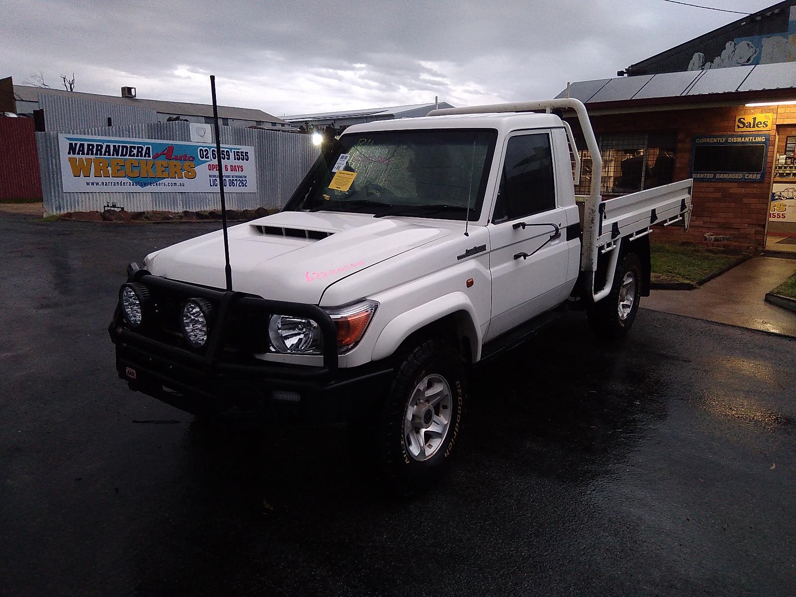 2019 TOYOTA LANDCRUISER TOWBAR