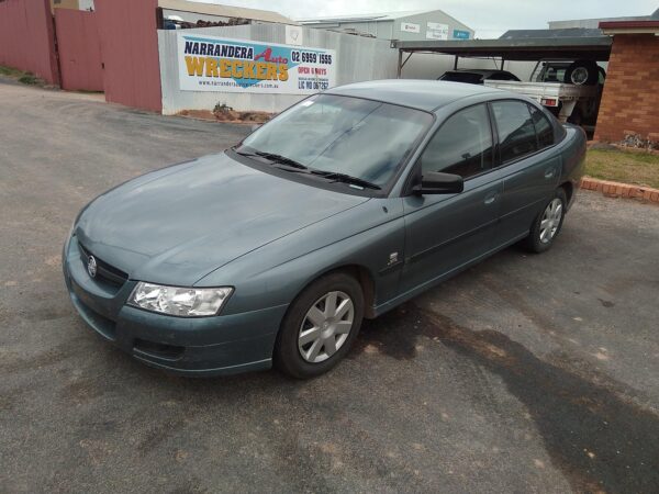 2005 HOLDEN COMMODORE ALTERNATOR