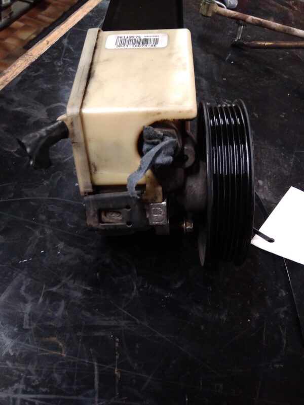 2002 FORD FALCON STEERING PUMP