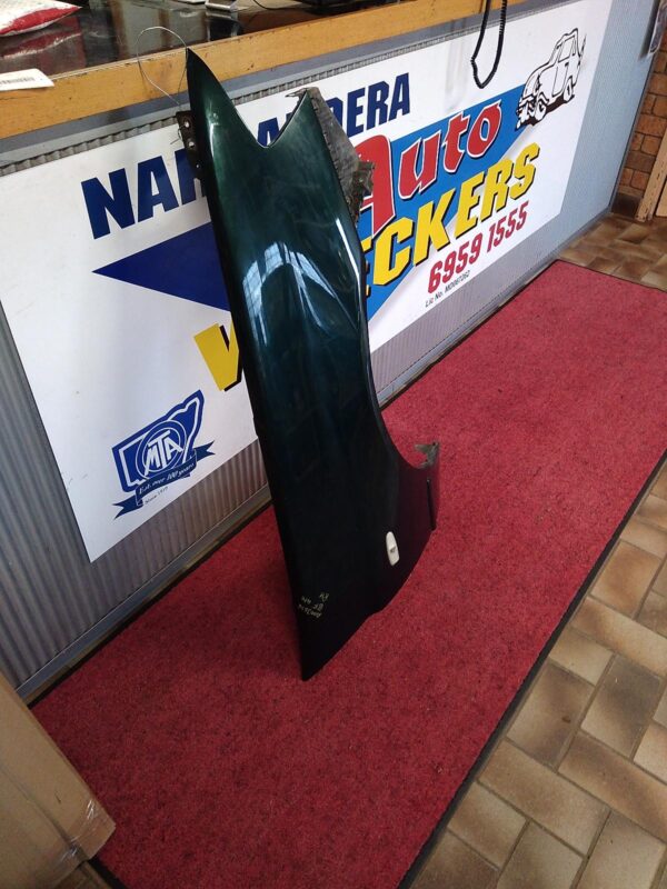 2002 FORD FALCON RIGHT GUARD