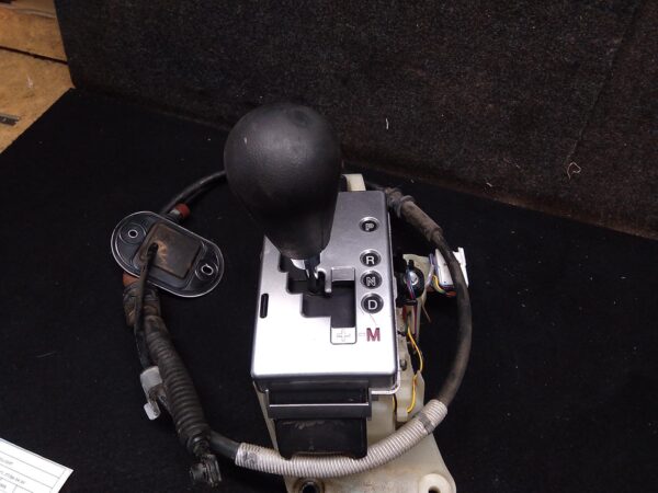2008 MAZDA 3 GEAR STICK/SHIFTER