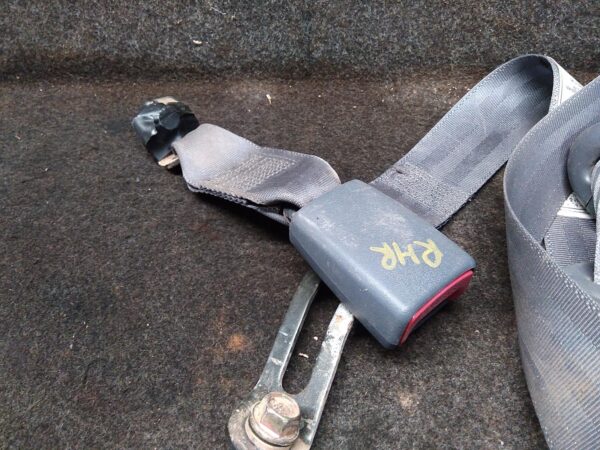 2001 TOYOTA HILUX SEATBELT/STALK