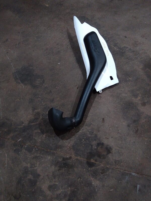 2014 TOYOTA HILUX SNORKEL