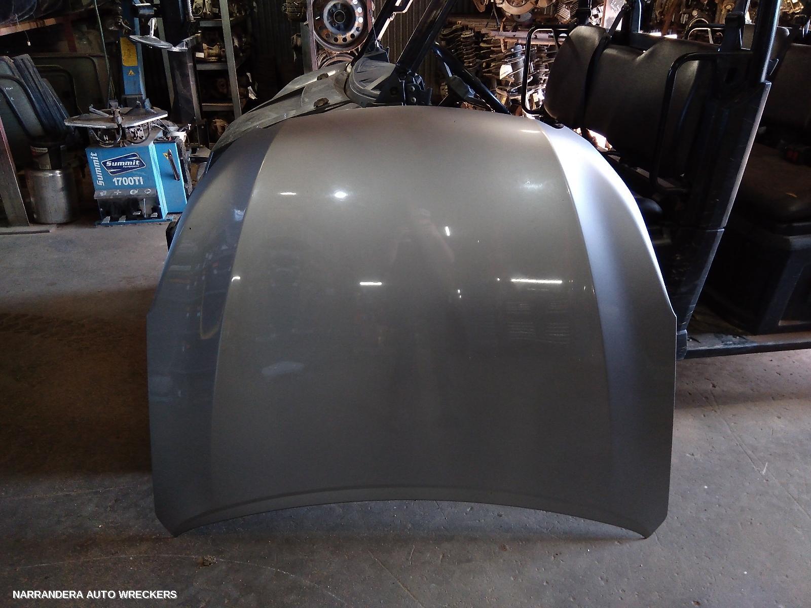 2011 SUBARU LIBERTY Bonnet