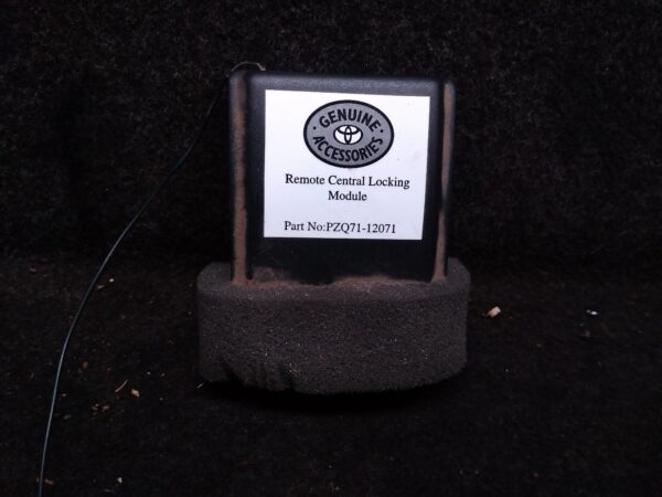 2003 TOYOTA LANDCRUISER MISC SWITCH/RELAY