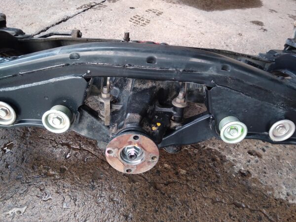 2006 LEXUS RX SERIES DIFFERENTIAL CENTRE