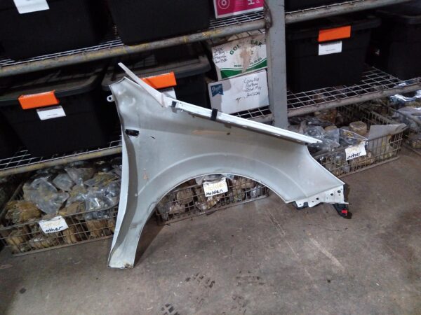 2006 HOLDEN ASTRA LEFT GUARD