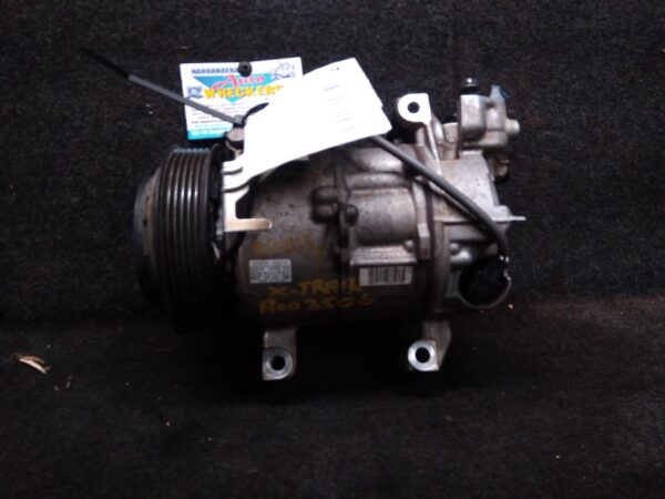 2016 NISSAN XTRAIL A/C Compressor