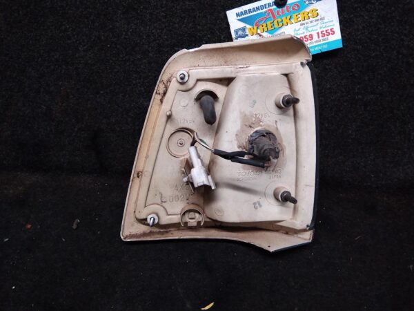 1996 TOYOTA HILUX LEFT INDICATOR/FOG/SIDE