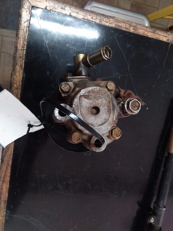 2003 TOYOTA HILUX STEERING PUMP