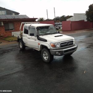 2023 TOYOTA LANDCRUISER Left Front Door