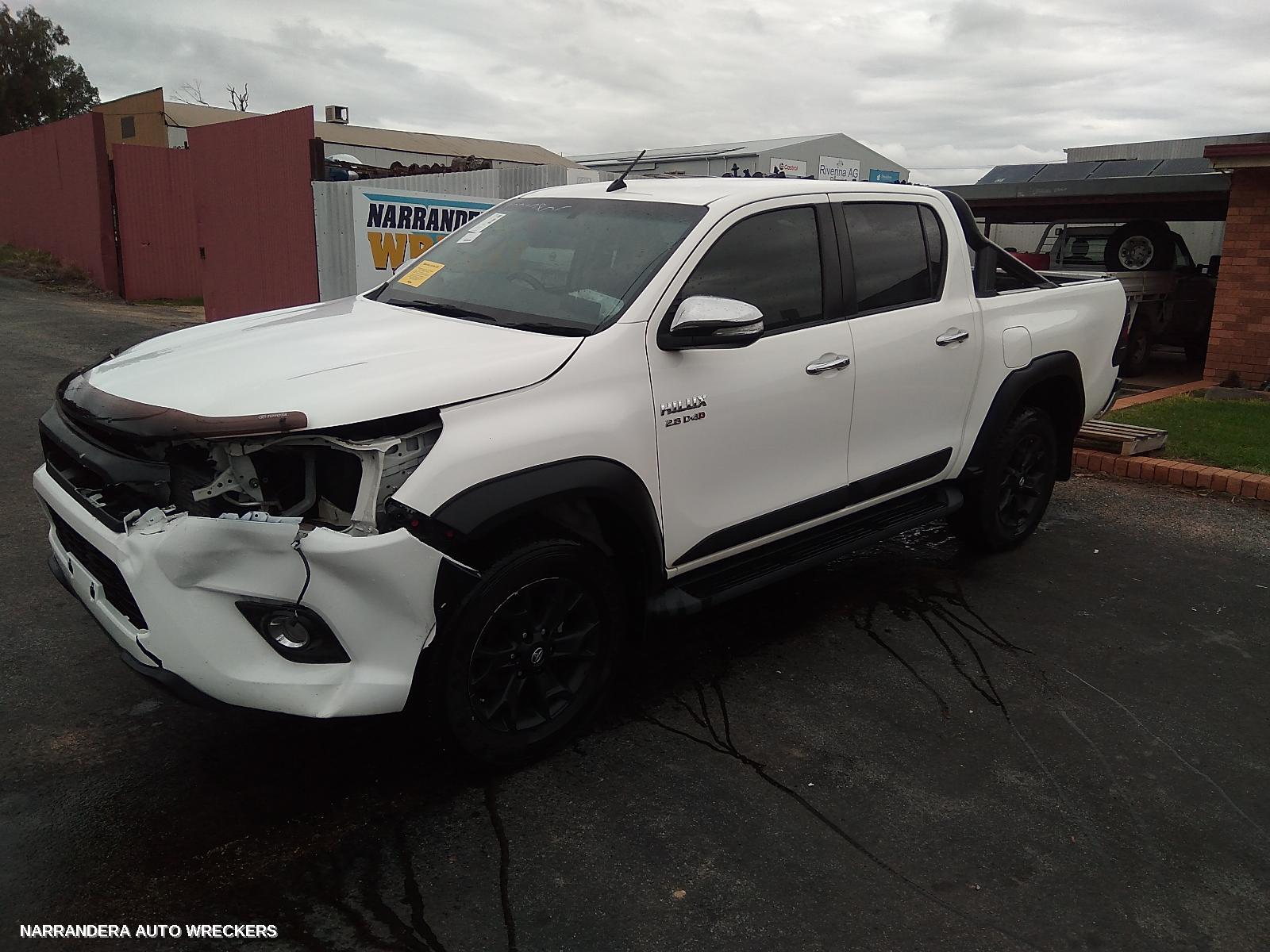 2017 TOYOTA HILUX Steering Column