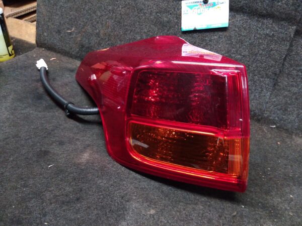 2013 TOYOTA RAV4 LEFT TAILLIGHT