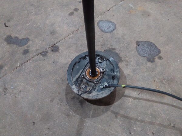 1996 TOYOTA HILUX AXLE