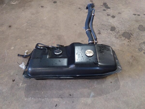1996 TOYOTA HILUX FUEL TANK