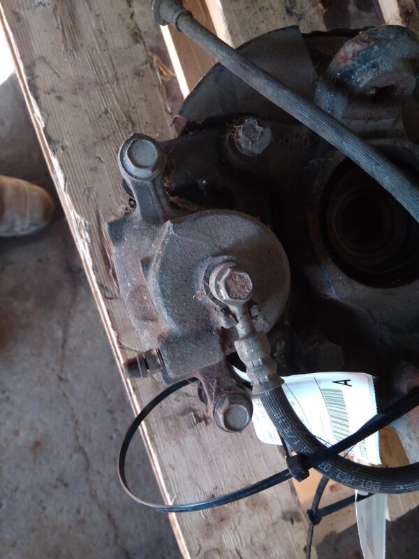 1998 NISSAN PULSAR CALIPER