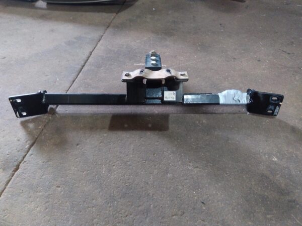 2006 HOLDEN COMMODORE TOWBAR