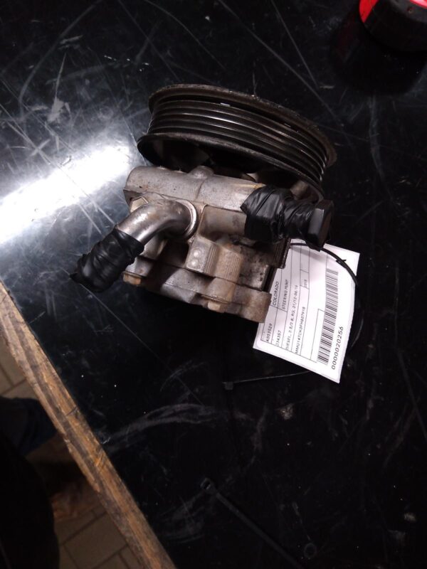 2015 HOLDEN COLORADO STEERING PUMP