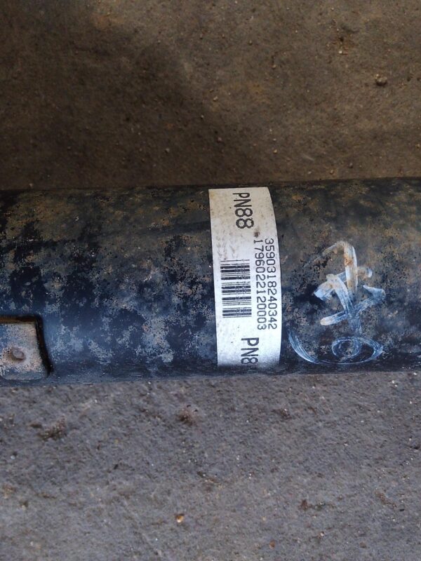 1996 TOYOTA HILUX REAR DRIVE SHAFT